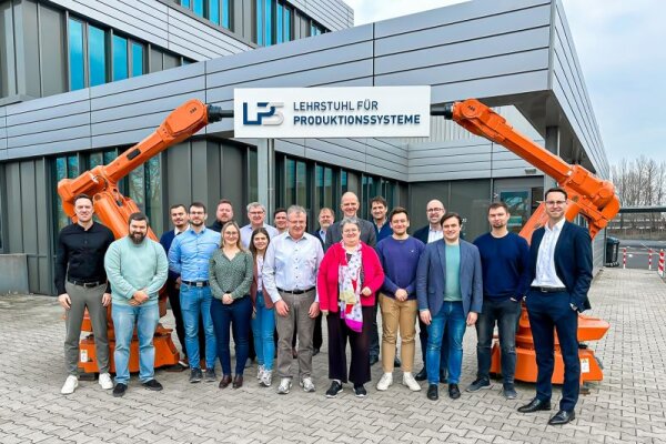 Gruppenfoto Adrean Kick off